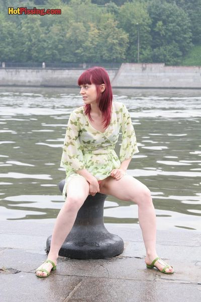 Hot Pissing