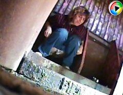 Hot voyeur videos from dirty ladies� loo in park