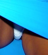 Celeb voyeur pics of panty up skirt