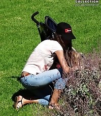 Gals invite to see their jeans butts