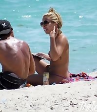 Peekaboo bikini dolls on sexy shots