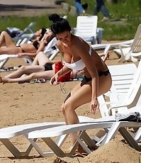 Nothing but the voyeured bikini pics