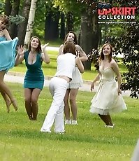 Fat tan lined booty windy upskirt